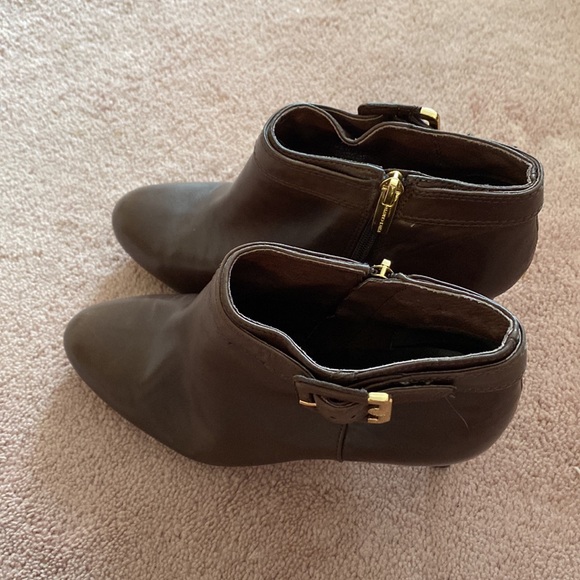 Worn only indoors a few times. In very good like new condition.👠 - Picture 2 of 7